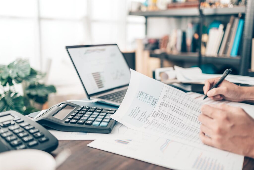 Low Cost Franchises: The Pros & Cons of Investing Less