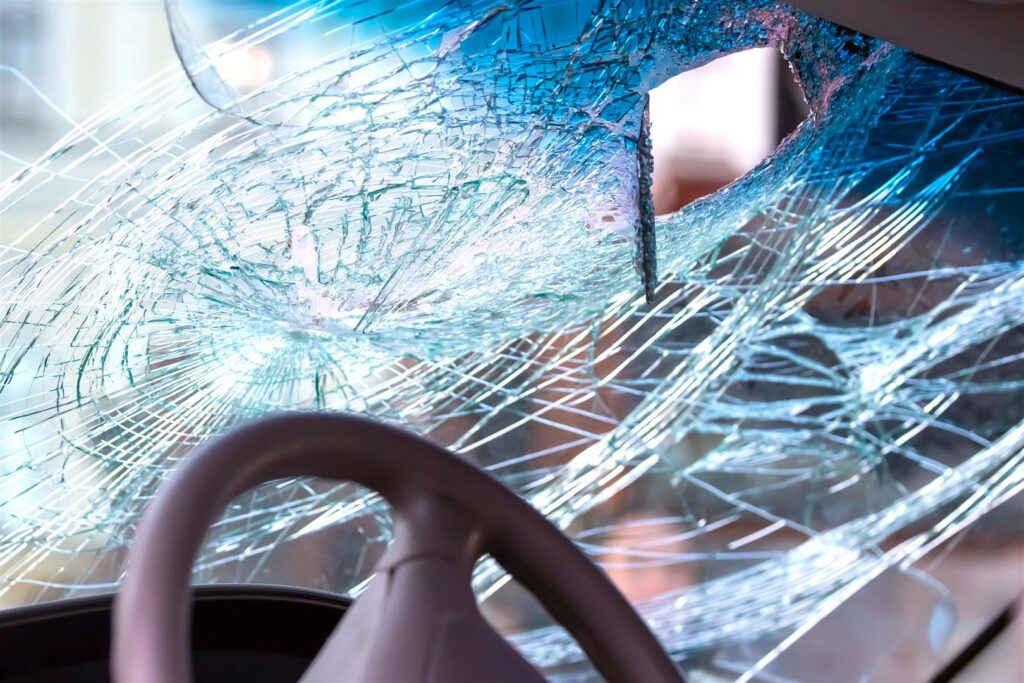 Auto Glass Franchises Might Shatter Your Savings: Here's Why